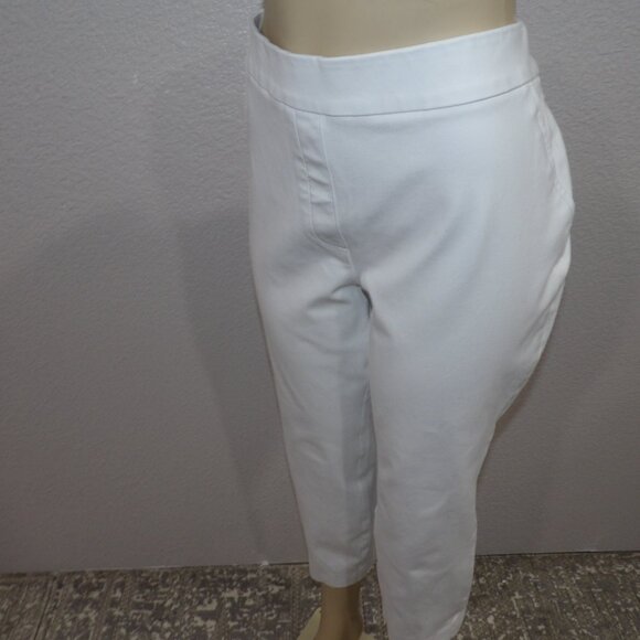 SPANX White Ankle Cropped Pants - Picture 8 of 10